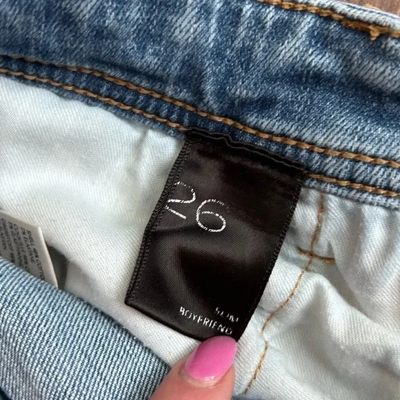 Anthropologie Pilcro Mid-Rise Slim Boyfriend Jeans Embroidered Camo Sz 26 - Picture 11 of 11